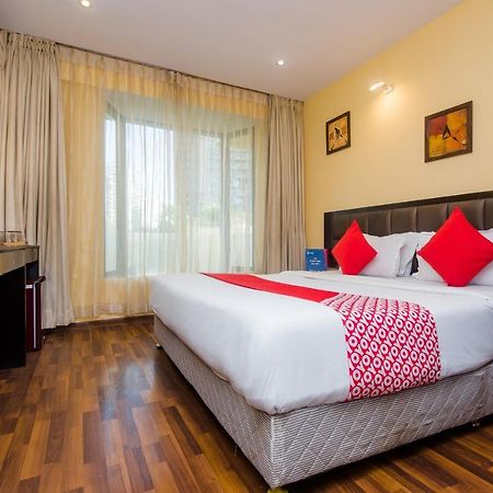 Hotel Orritel West Мумбаи Экстерьер фото