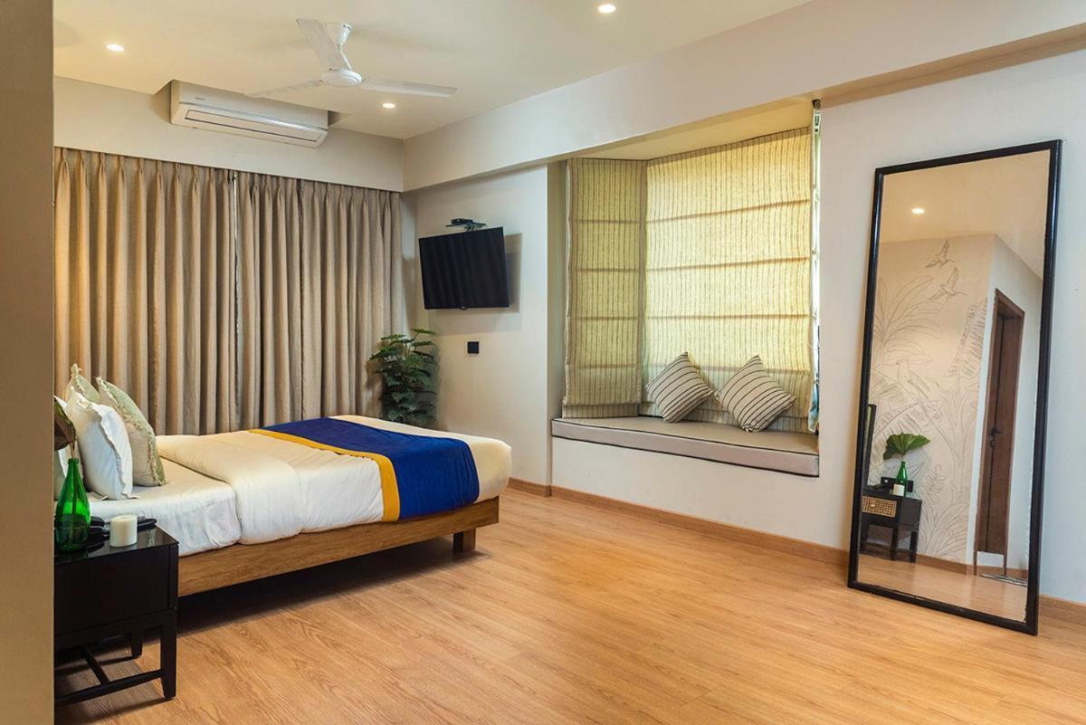 Hotel Orritel West Мумбаи Экстерьер фото